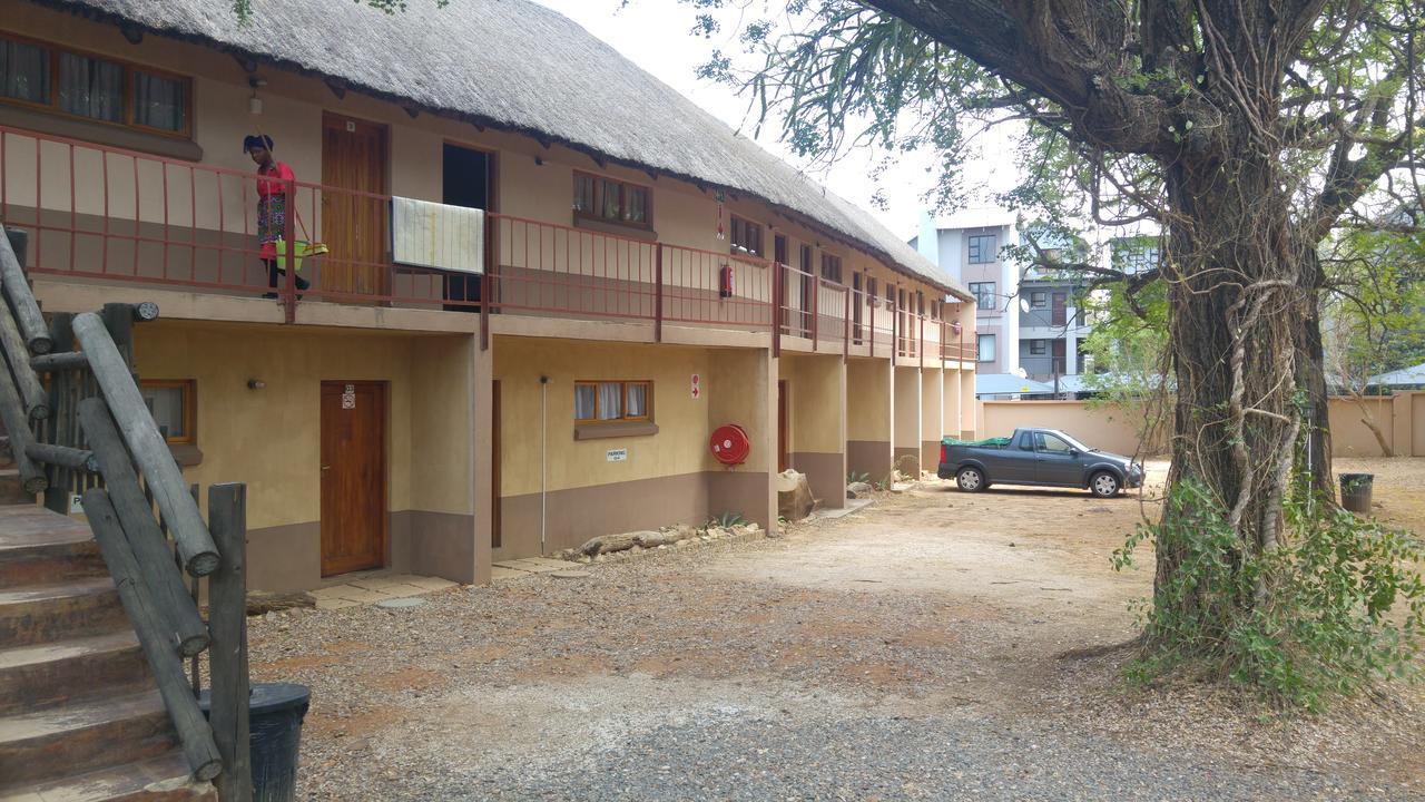 Hoedspruit Hotel Exterior photo